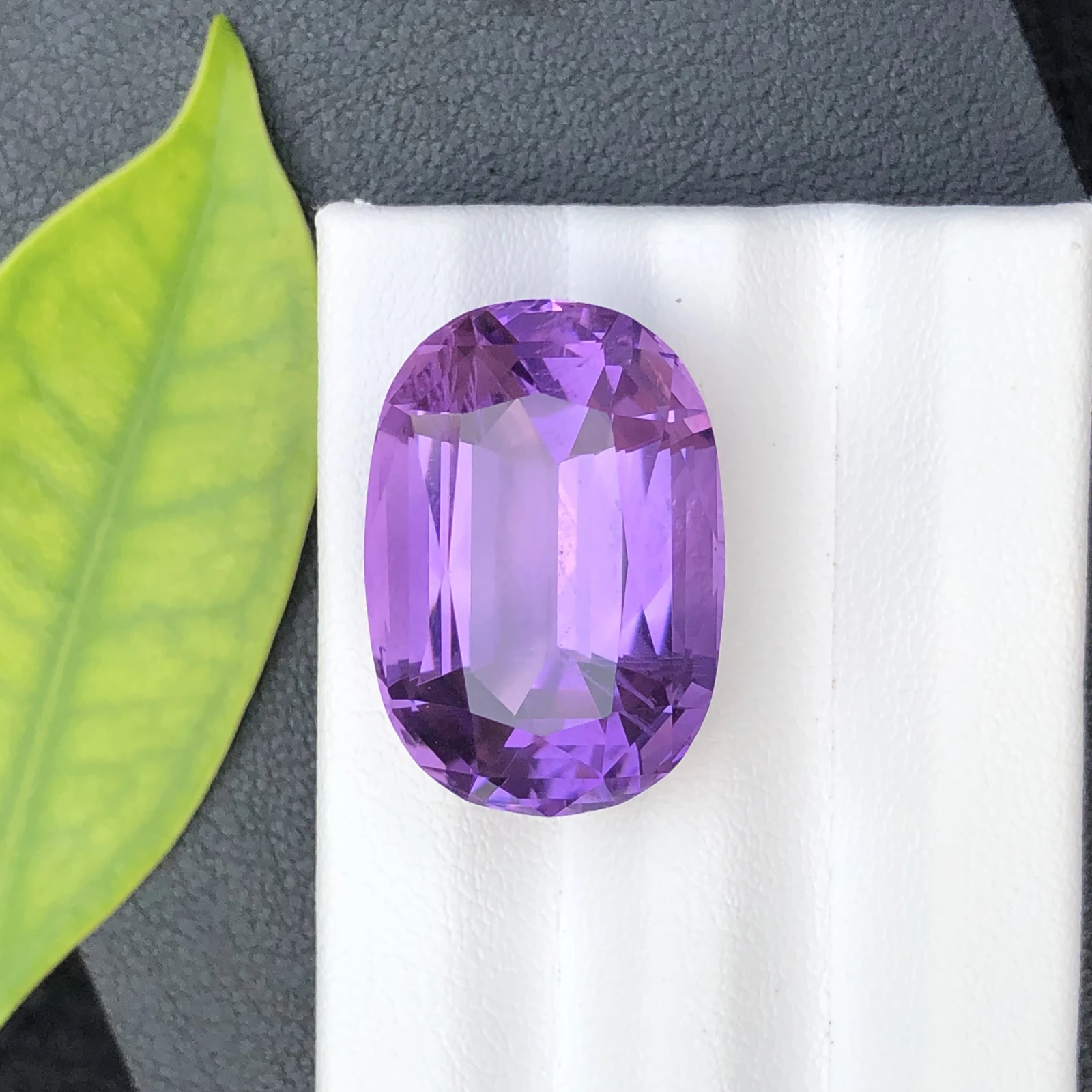 24.65 CT Natural Lavender Amethyst Oval Shape Loose Gemstone — view 5